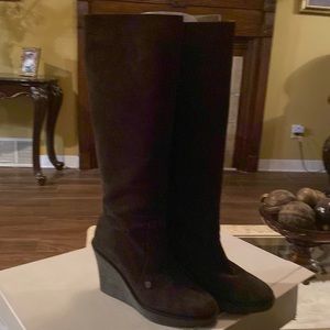 Armani Testa Moro Suede boots